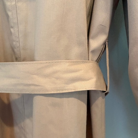 Vintage 70s London Fog Trench Coat 10 Petite Tan Hood Belted 3/4 Length Classic - Picture 8 of 16